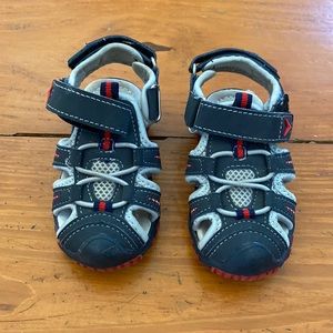 Baby/Toddler Size 6 Closed Toe Sandals